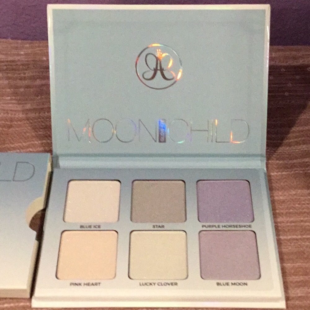 New Moonchild Glow Kit from Anastasia of Beverly Hills - Picture 2 of 7